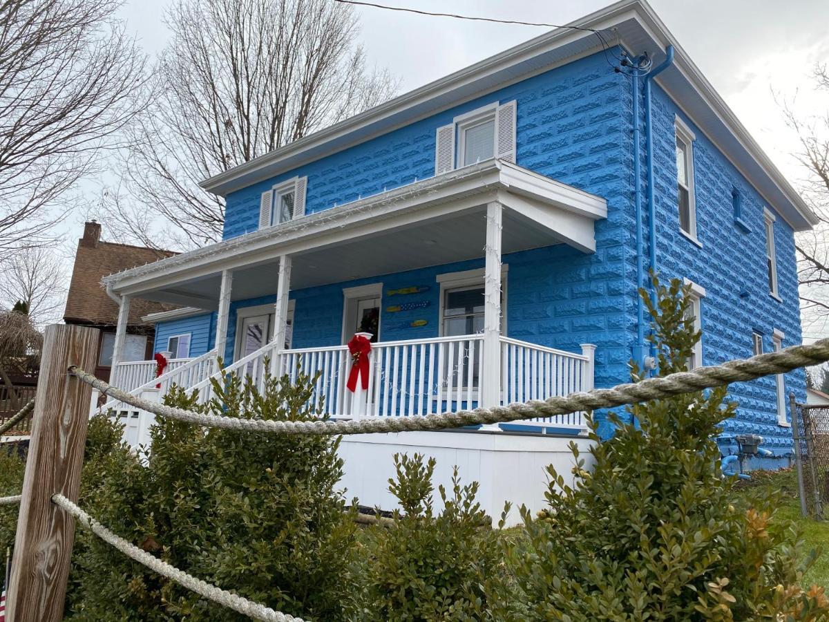 Devil'S Lake Inn And Devil'S Lake Inn Too Manitou Beach Exterior foto